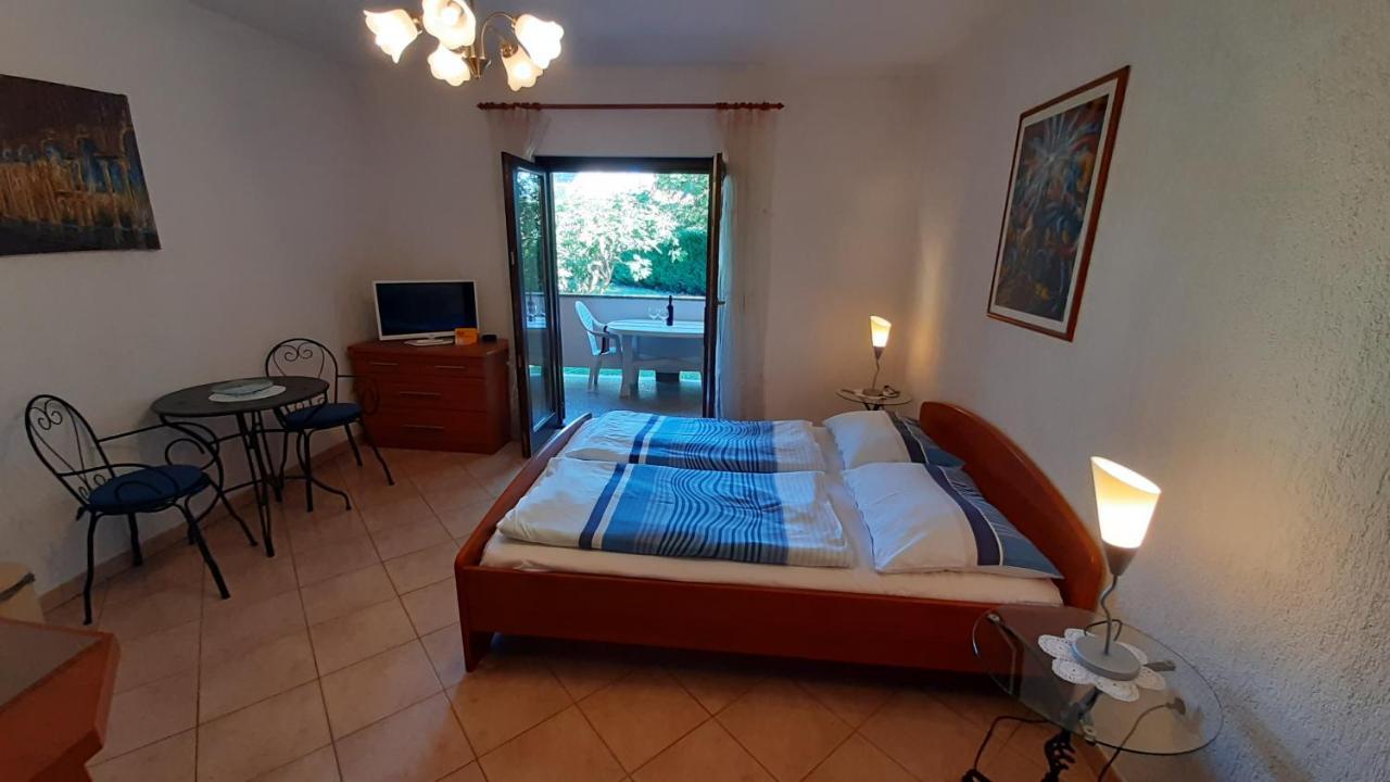 Villa Linet Funtana Εξωτερικό φωτογραφία