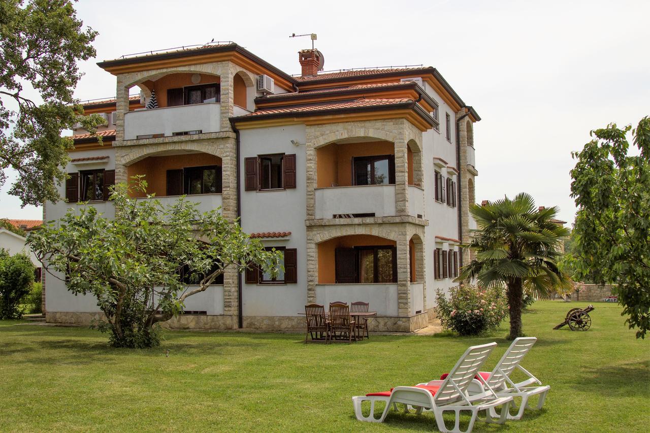 Villa Linet Funtana Εξωτερικό φωτογραφία